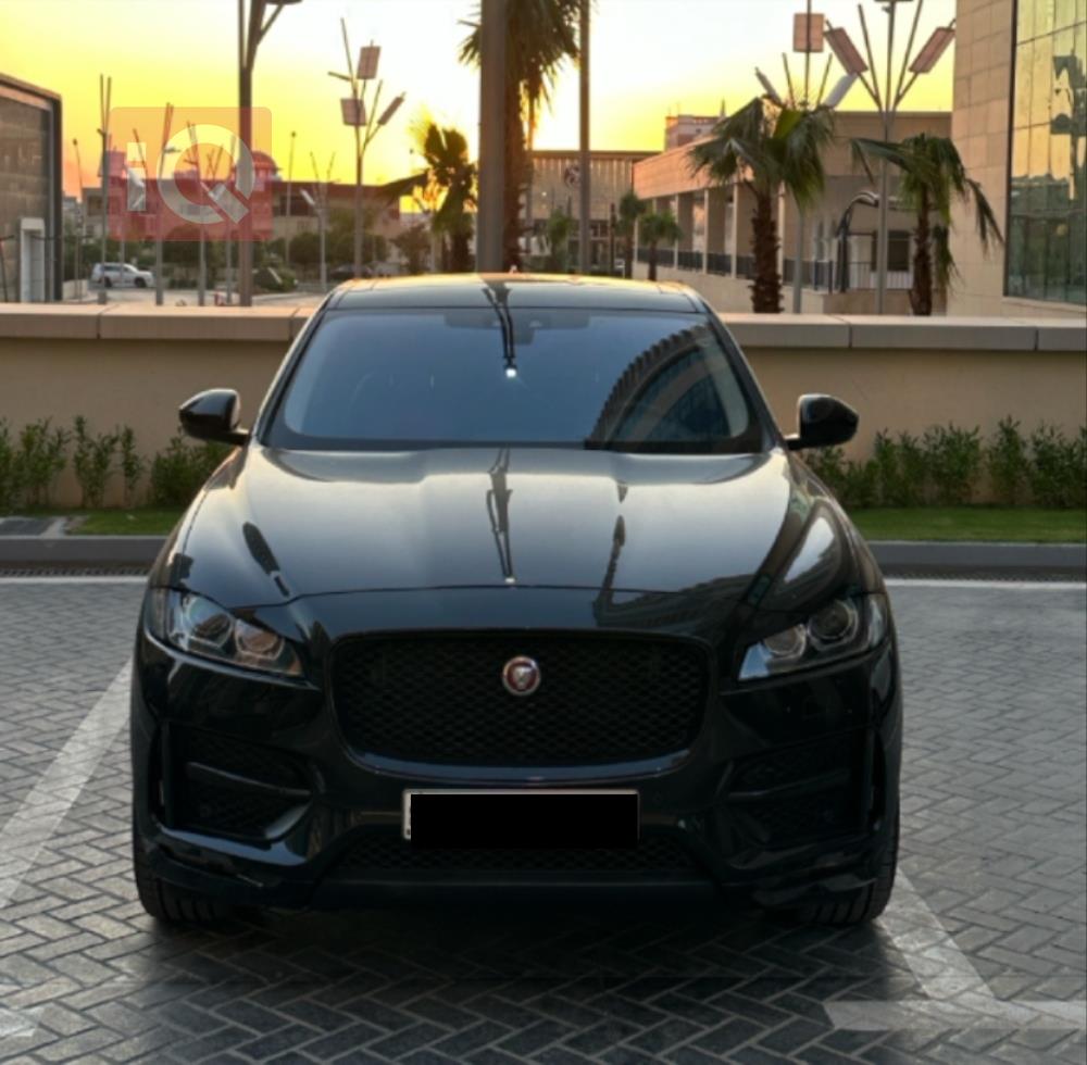 جاكوار إف-بيس